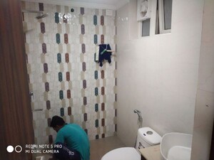 Bathroom in 2.5 BHK Builder Floor at Uppal Southend, Sector 49 – for Sale