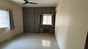 Room in 3 BHK Apartment at Cybercity Rainbow Vistas, Hi Tech City – for Sale