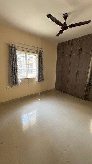 Room in 3 BHK Apartment at Cybercity Rainbow Vistas, Hi Tech City – for Sale