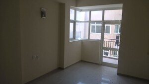 Room in 4 BHK Apartment at Omaxe Spa Village, Sector 78 – for Sale