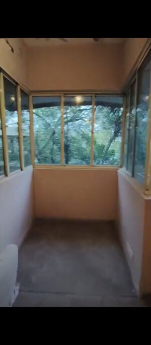 Swimming Pool in 1.5 BHK Apartment at Meena Apartment Byculla, Byculla – for Rent