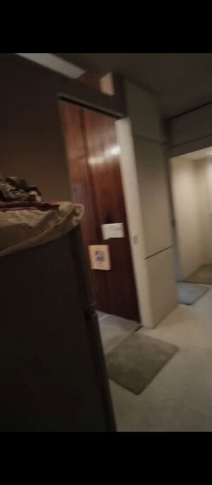 Furnished Amenities in 1.5 BHK Apartment at Meena Apartment Byculla, Byculla – for Rent