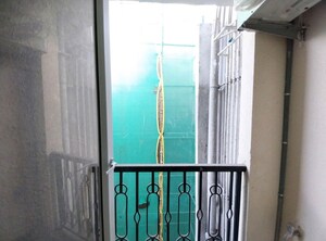 Building Lobby in 3 BHK Builder Floor at Signature Global City 81, Sector 81 – for Sale