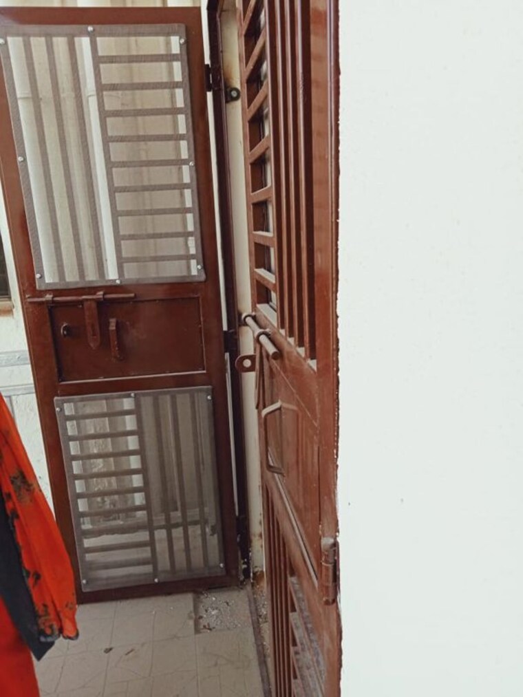 Balcony, puri-vip-floors 3 Bedroom 268 Sq.Yd. Builder Floor In Sector 81 Faridabad 10173610