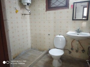 Bathroom in 3 BHK Builder Floor at Uppal Southend, Sector 49 – for Rent