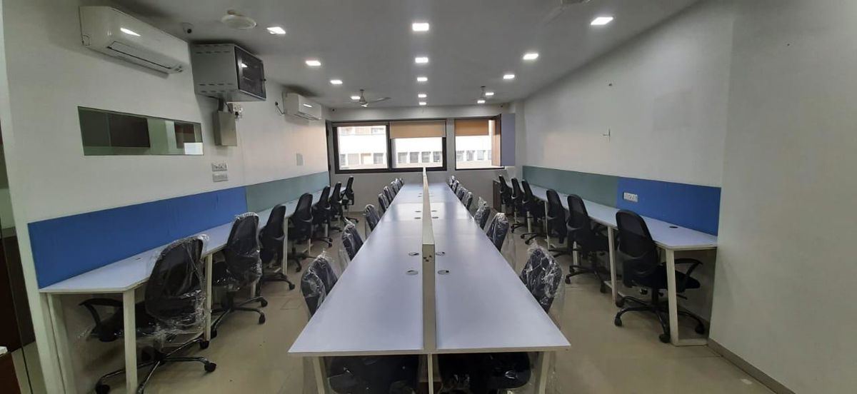 Office Space For Rent in Vastrapur