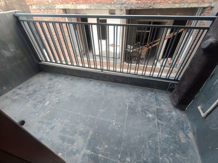 Balcony, sector 73 2 Bedroom 1100 Sq.Ft. Builder Floor In Sector 73 Noida 10173671