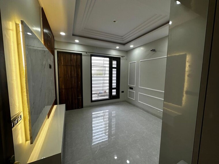 Master Bedroom, vip-ashiana-homes 5 Bedroom 3600 Sq.Ft. Independent House In Vip Road Zirakpur 10173687