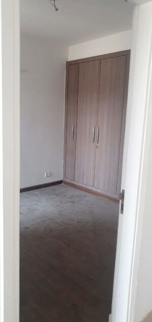 Room in 4 BHK Apartment at BPTP Park Elite Premium, Sector 84 – for Rent