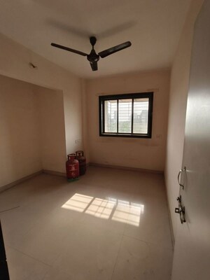Room in 1 BHK Apartment at Dombivli West – for Rent