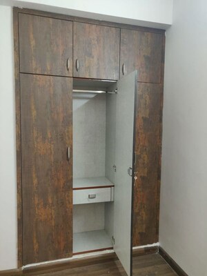 Furnished Amenities in 3.5 BHK Apartment at BPTP Park Elite Premium, Sector 84 – for Sale