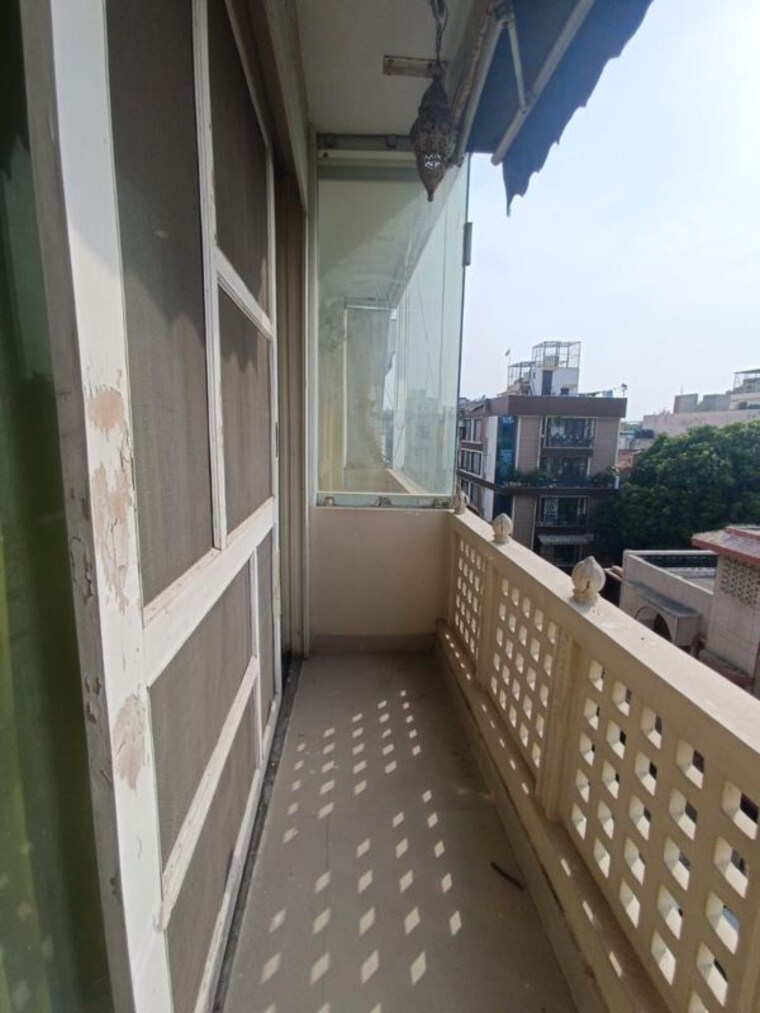 Balcony, preet vihar 3 Bedroom 1800 Sq.Ft. Builder Floor In Preet Vihar Delhi 10173819