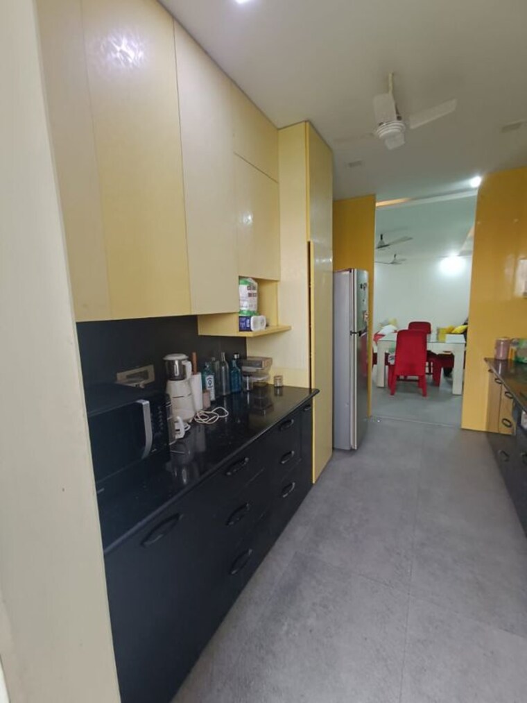 Bedroom, preet vihar 3 Bedroom 1800 Sq.Ft. Builder Floor In Preet Vihar Delhi 10173819