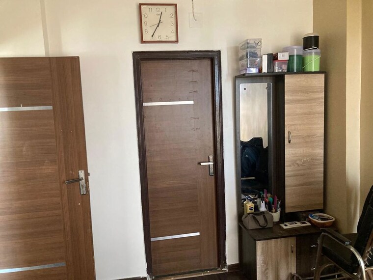 Bathroom, prahlad nagar 2 Bedroom 125 Sq.Yd. Apartment In Prahlad Nagar Ahmedabad 10173634