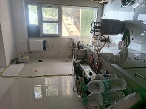 Parking in 1 BHK Apartment at Baba Ekta, Kurla East – for Rent