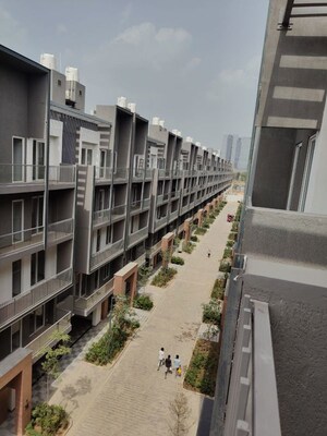 Balcony in 3.5 BHK Apartment at Smart World Orchard, Sector 61 – for Sale