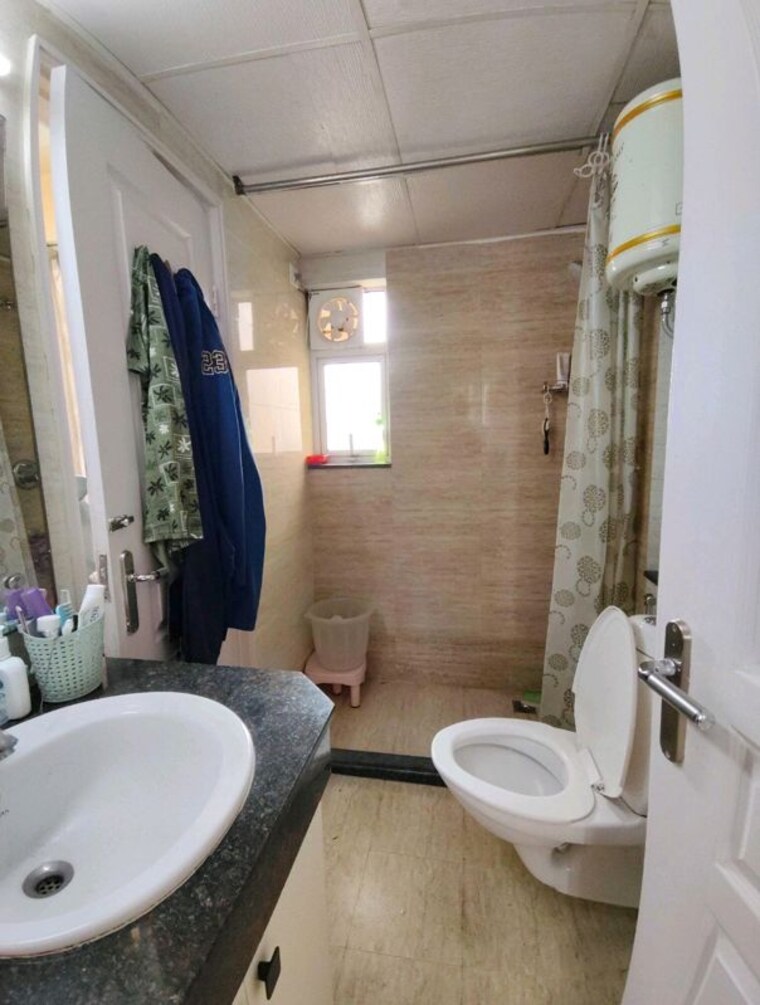 Bathroom, bestech-park-view-grand-spa 3 Bedroom 2660 Sq.Ft. Apartment In Sector 81 Gurgaon 10173924