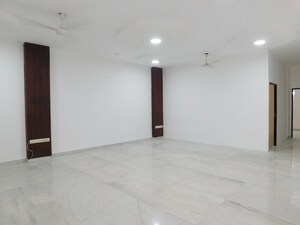 Room in  Office Space at Pamposh Enclave – for Rent