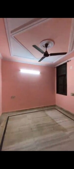 Room in 2 BHK Builder Floor at Sagar Pur – for Rent