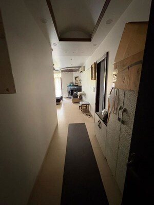 Building Lobby in 3 BHK Apartment at DLF Silver Oaks, Sector 26 – for Rent