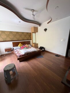 3 BHK + Study Room Apartment For Rent in DLF Silver Oaks
