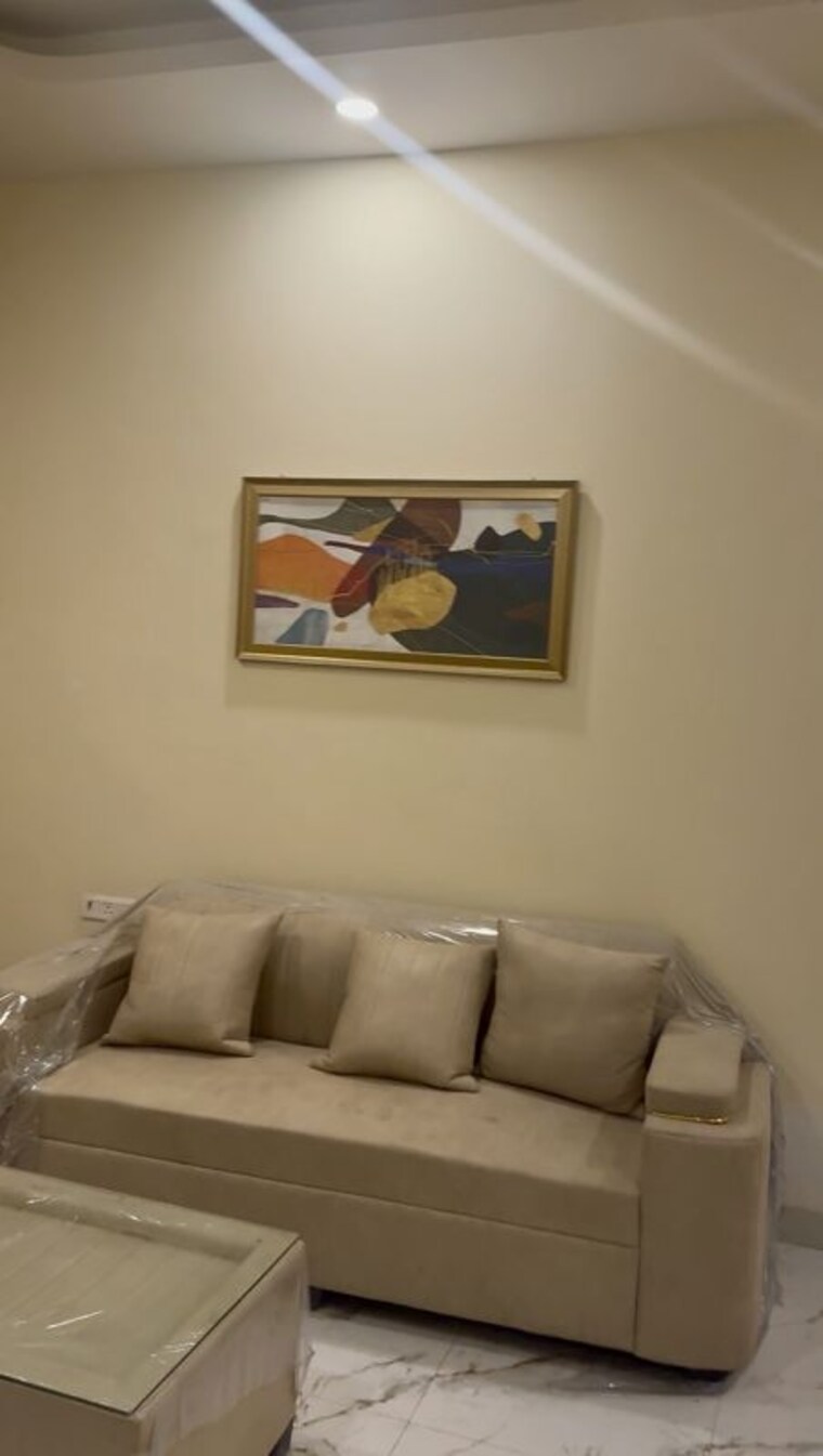 Living Room, sector 102 1 Bedroom 700 Sq.Ft. Builder Floor In Sector 102 Noida 10120338