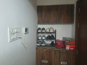 Furnished Amenities in 2 BHK Apartment at Vinode Insignia, Wakad – for Rent