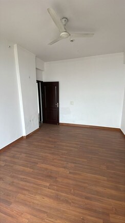 2.5 BHK + Study Room Apartment For Sale in JM Florence