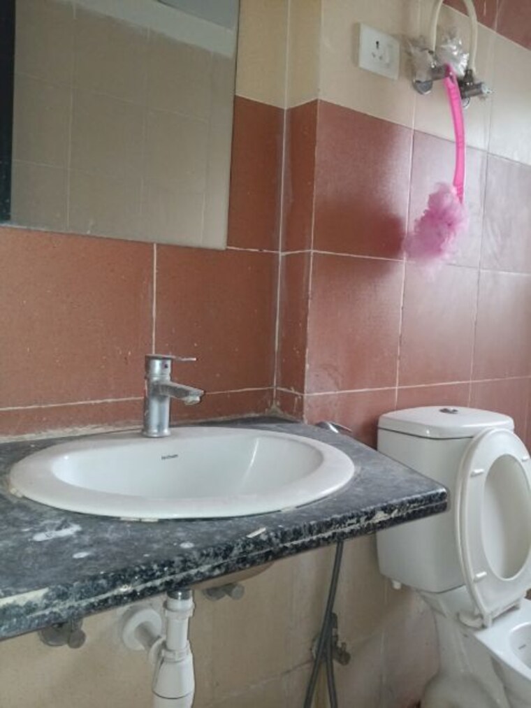 Bathroom, mahagun-mywoods-iii 3 Bedroom 1225 Sq.Ft. Apartment In Sector 16c Greater Noida Greater Noida 10174182
