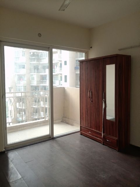 3 BHK 1225 Sq.Ft. Apartment in Mahagun Mywoods III