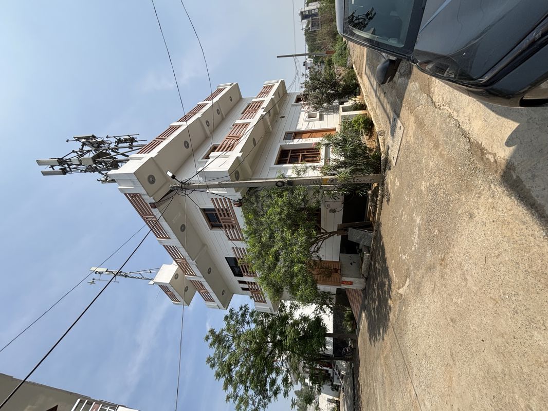 6+ BHK + Pooja Room,Servant Room,Study Room,Extra Room,Basement,Store Room Independent House For Sale in Tilapta