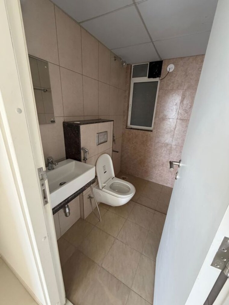 Bathroom, godrej-green-vistas 2 Bedroom 680 Sq.Ft. Apartment In Mahalunge Pune 10174526