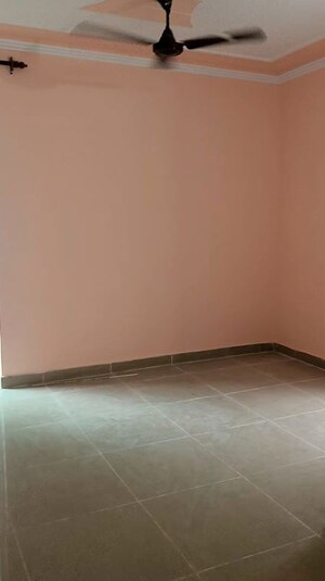 Room in 3 BHK Apartment at Dwarka – for Sale