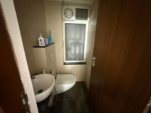 Master Bedroom in 1 BHK Apartment at Omkar Signet, Malad East – for Rent