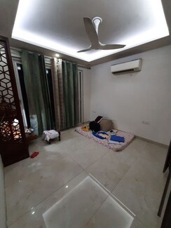 4 BHK + Servant Room Apartment For Rent in The Rama Apartment