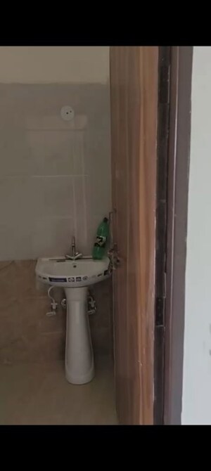 Bathroom in 2 BHK Independent House at Xu Iii Greater Noida – for Rent