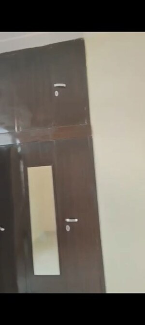 Furnished Amenities in 2 BHK Independent House at Xu Iii Greater Noida – for Rent