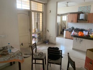 Master Bedroom in 4 BHK Apartment at Eldeco Elegance, Gomti Nagar – for Rent