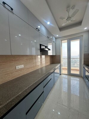 Kitchen in 3 BHK Apartment at Omaxe Royal Residency Faridabad, Sector 79 – for Rent