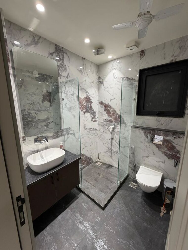 Team Area, dlf phase ii 3 Bedroom 215 Sq.Yd. Builder Floor In Dlf Phase ii Gurgaon 10174801