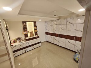 Bedroom in 5 BHK Apartment at Mansarovar – for Sale