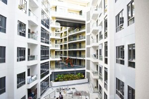 2 BHK Apartment – Exterior View View at Om Viraj Apartment, Andheri West - for Rent