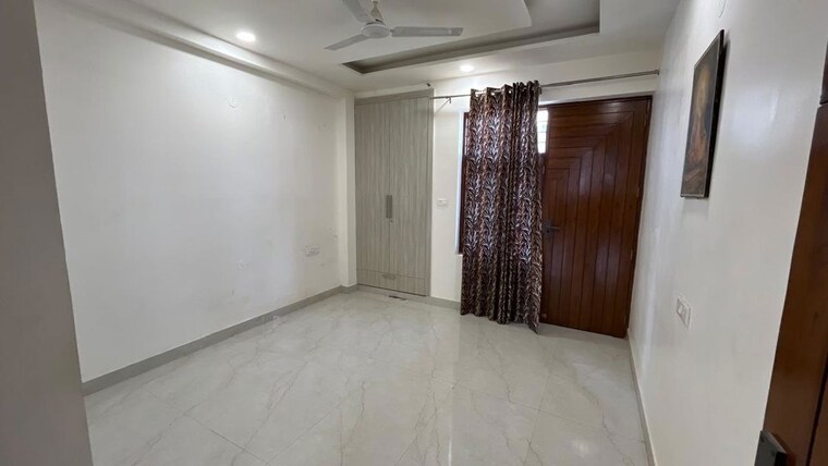 Bedroom, bptp-district-phase-2 3 Bedroom 150 Sq.Yd. Builder Floor In Sector 84 Faridabad 10174899