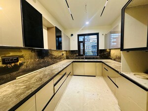 Kitchen in 3 BHK Builder Floor at BPTP District, Sector 81 – for Rent