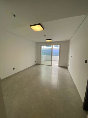 Room in 3 BHK Apartment at Gladioli Apartments, Versova – for Rent