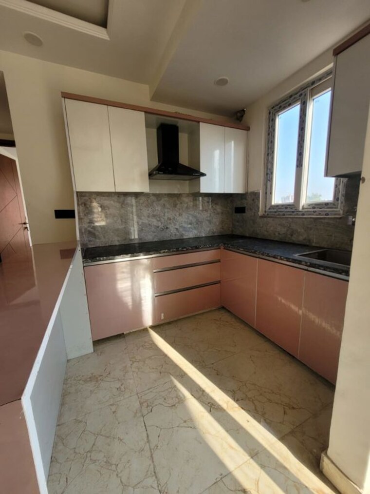 Kitchen, chattarpur 3 Bedroom 125 Sq.Yd. Builder Floor In Chattarpur Delhi 10174924