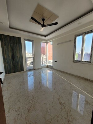 Room in 3 BHK Builder Floor at Chattarpur – for Sale