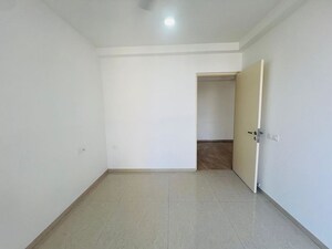 Room in 2 BHK Apartment at Hiranandani Eagleridge Wing A, Thane West – for Sale