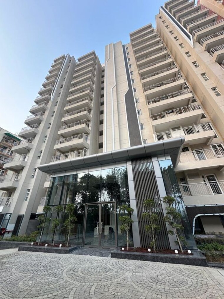 Exterior View, klj-pinnacle 3 Bedroom 890 Sq.Ft. Apartment In Sector 77 Faridabad 10174975