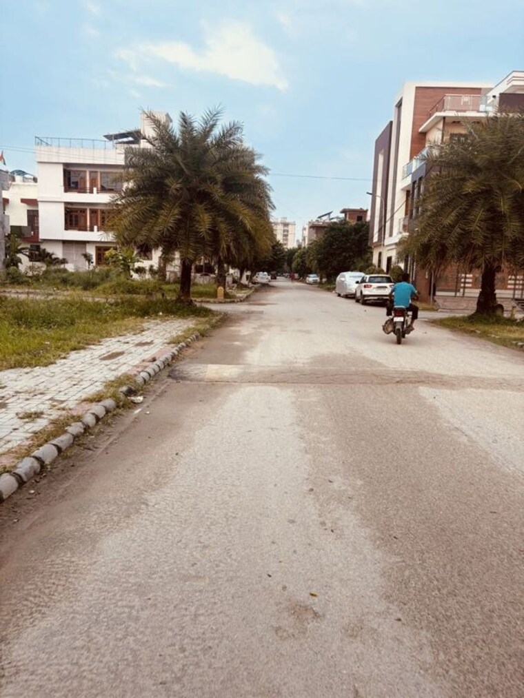 Exterior View, ngk-kahlon-garden-city  1375 Sq.Ft. Plot In Vrindavan Yojna Lucknow 10169779